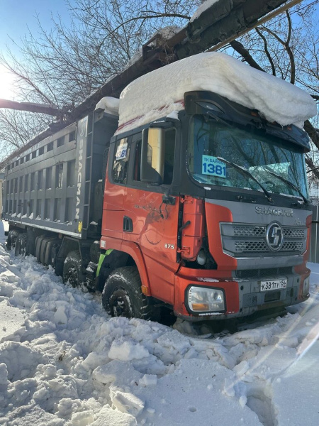 Shacman (Shaanxi) SX 8x4 Самосвал SX33186T366 — Б/У, 2021 г.