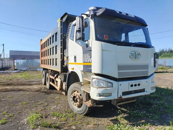 FAW J6* 6х4 Самосвал — Б/У, 2021 г.