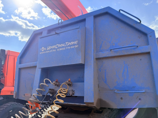 УралСпецТранс 946511-000J311-31 — Б/У, 2024 г.