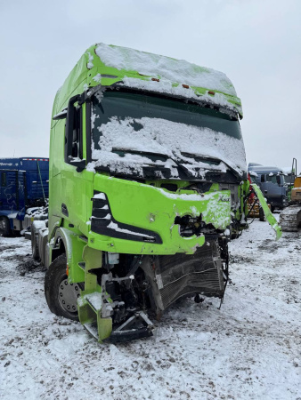Shacman (Shaanxi) SX 4x2 Седельный тягач SX4188YY381 — Б/У, 2023 г.