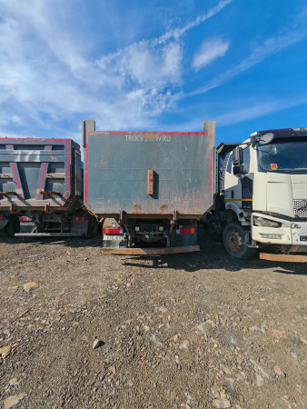 FAW CA 3310 8x4 Самосвал — Б/У, 2023 г.