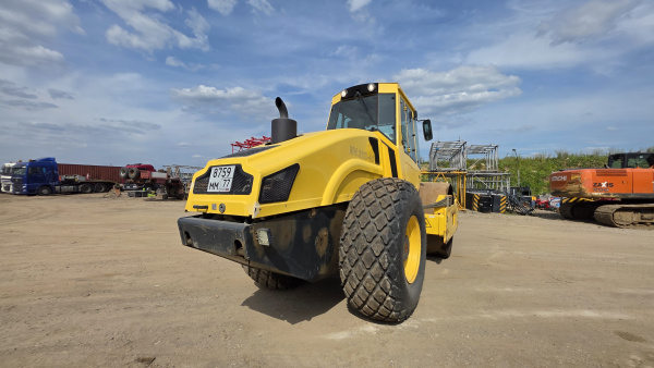 BOMAG BW 211 Каток — Б/У, 2019 г.