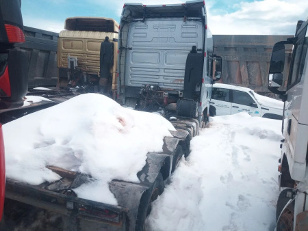 Shacman (Shaanxi) SX42584V324 — Б/У, 2023 г.