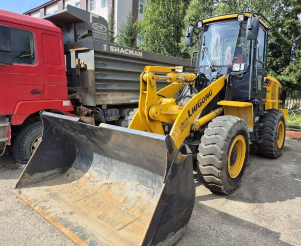 LIUGONG CLG 835H Фронтальный погрузчик — Б/У, 2024 г.