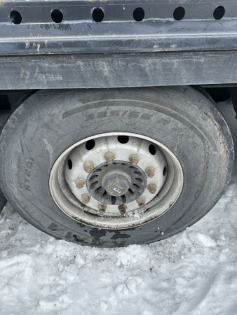 BONUM 9142 Полуприцеп шторный 914296-04 — Б/У, 2024 г.