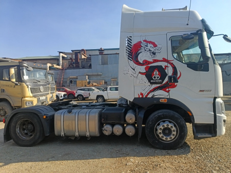 CHENGLONG H7 4x2 Седельный тягач LZ4181H7AB — Б/У, 2023 г.