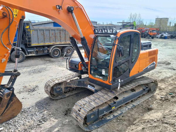 Doosan Infracore DX225LCA-7M — Б/У, 2023 г. (Псков, 1035 м/ч)
