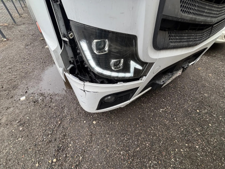 Mercedes-Benz ACTROS 4x2 Седельный тягач 1845 LS — Б/У, 2021 г.