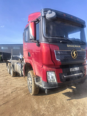 Shacman (Shaanxi) SX 6x6 Седельный тягач SX42586V385 — Б/У, 2022 г.