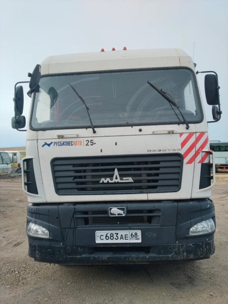 МАЗ 6430 6x4 Седельный тягач 6430С9-520-020 — Б/У, 2019 г.