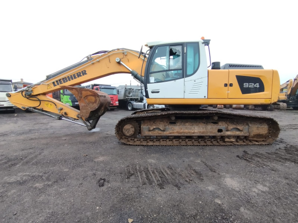 LIEBHERR R Экскаватор R924 LC — Б/У, 2021 г.