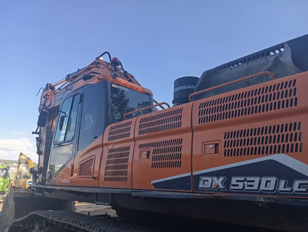 Doosan DX530 Экскаватор DX530LC-7M — Б/У, 2022 г.