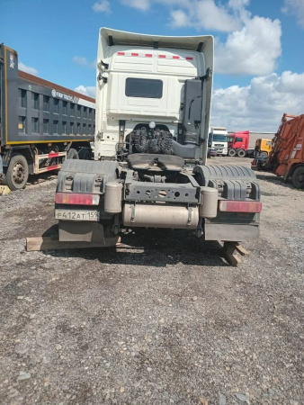 VALDAI 45 4x2 Седельный тягач FB2R13 — Б/У, 2024 г.