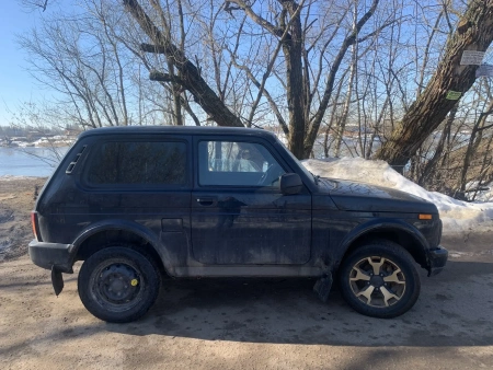 LADA NIVA BLACK 1.7 80hp 5MT — Б/У, 2023 г.