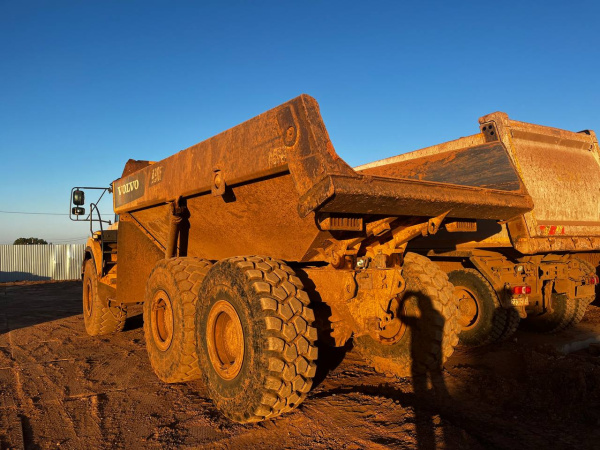 VOLVO A30f Сочлененный самосвал — Б/У, 2011 г.