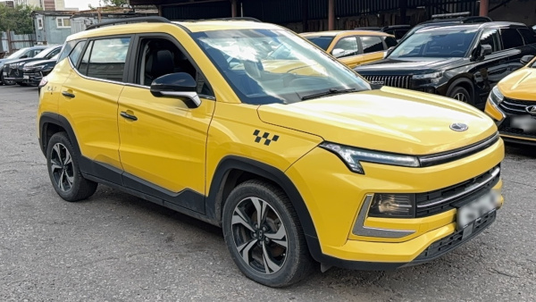 МОСКВИЧ Стандарт 1.5Т CVT — Б/У, 2023 г.