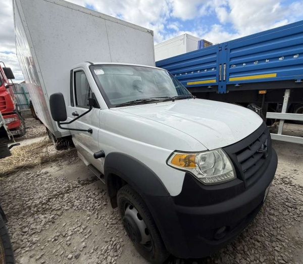 UAZ Profi Промтоварный фургон — Б/У, 2024 г.