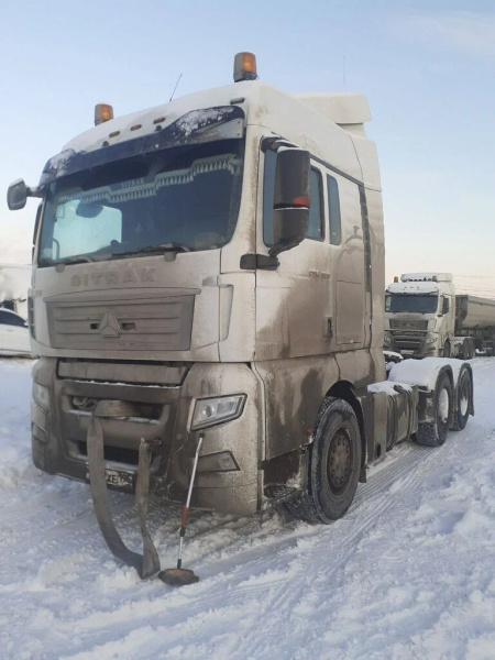 SITRAK C7H 6x4 Седельный тягач ZZ4256V364HE — Б/У, 2023 г.