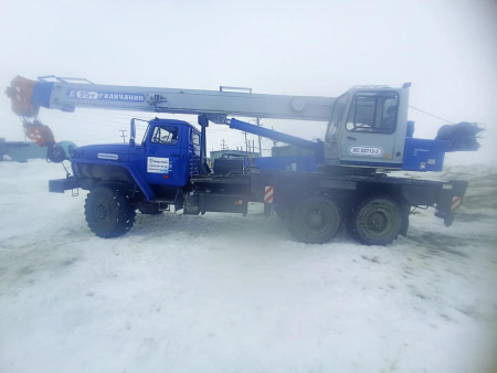 Галичский автокрановый завод (ГАКЗ) КС-55713 на шасси Ural 4320 6x6 Автокран КС-55713-3В-1 — Б/У, 2022 г.
