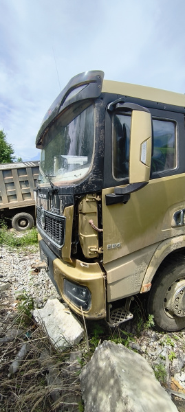 Shacman (Shaanxi) SX 8x4 Самосвал SX331863366 — Б/У, 2024 г.