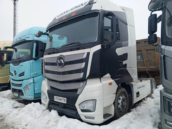 VALDAI 45 4x2 Седельный тягач FB2R13 — Б/У, 2023 г.