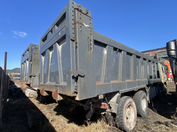 Shacman (Shaanxi) SX 8x4 Самосвал SX33186V366 — Б/У, 2023 г.
