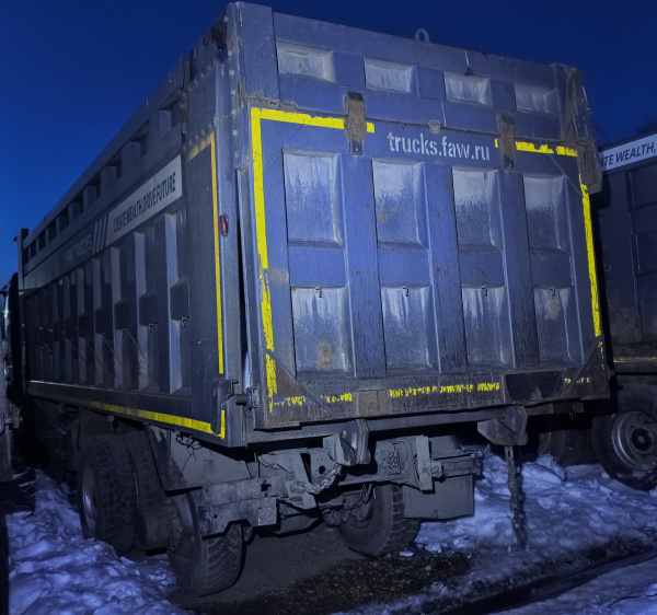 FAW J6* 8x4 Самосвал — Б/У, 2022 г.