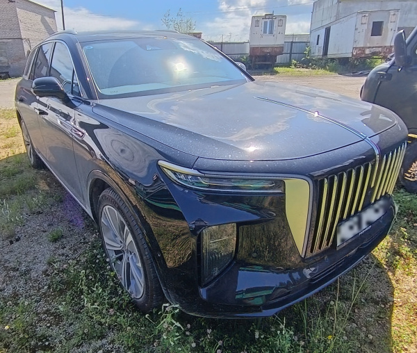 Hongqi Deluxe (I Поколение) — Б/У, 2023 г.