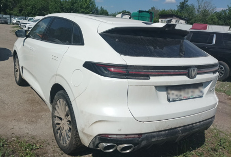 CHANGAN Tech 2.0 8AT AWD (I поколение) — Б/У, 2023 г.