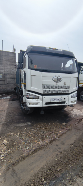 FAW J6 8x4 Самосвал СА3310Р66K24T4E5 — Б/У, 2023 г.