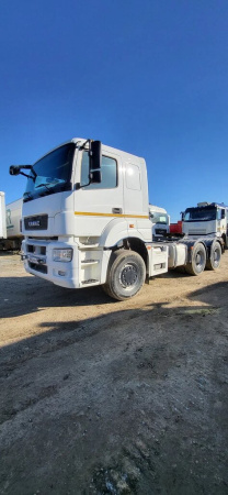 КамАЗ 65806 6x4 Седельный тягач с КМУ 65806-0002-68 — Б/У, 2022 г.