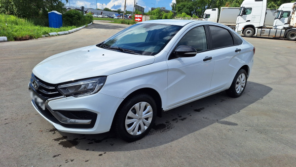 LADA Life 1.6 106hp 5MT — Б/У, 2023 г.