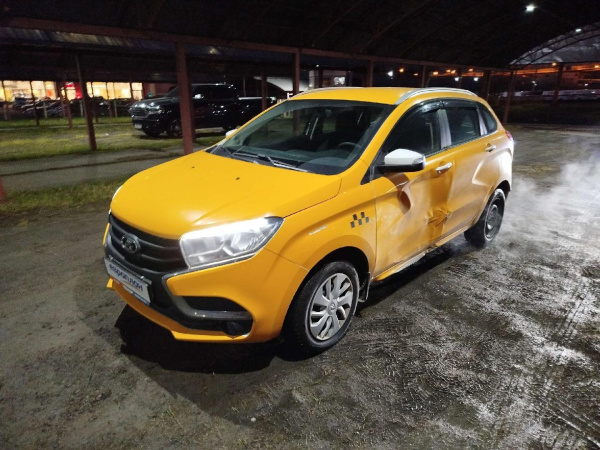 Lada XRAY хэтчбек — Б/У, 2022 г. (Московская область, 98861 км)