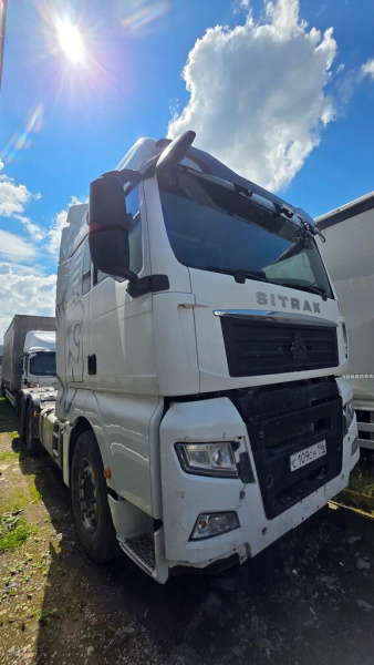 SITRAK C7H 6x4 Седельный тягач ZZ4256V364HE — Б/У, 2023 г.