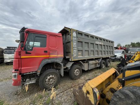 Howo ZZ 8x4 Самосвал ZZ3407S3867E — Б/У, 2023 г.