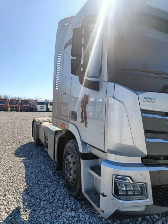 Foton AUMAN 4x2 Седельный тягач BJ4189Y6ADL-01 — Б/У, 2023 г.