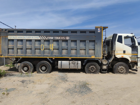 FAW CA 3310 8x4 Самосвал — Б/У, 2023 г.