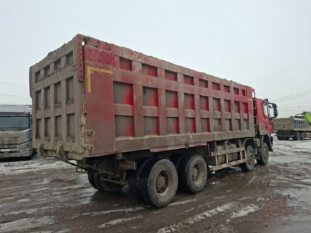 HONGYAN 908 8x4 Самосвал CQ3406HV39 — Б/У, 2023 г.