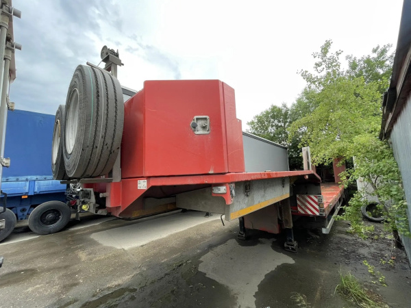 СПЕЦПРИЦЕП 9942* Полуприцеп тяжеловоз 3 оси — Б/У, 2023 г.