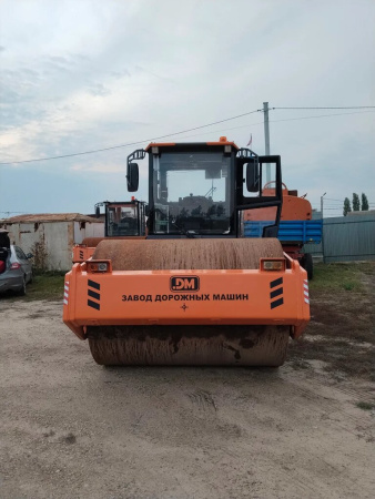 Завод дорожных машин DM Каток DM-617 — Б/У, 2023 г.