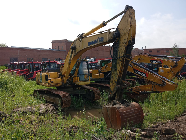 KOMATSU PC 300 Экскаватор — Б/У, 2012 г.