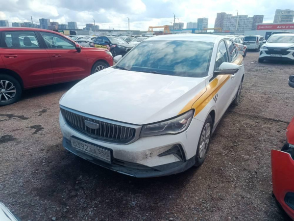 Geely Emgrand — Б/У, 2023 г. (Санкт-Петербург, 162155 км)