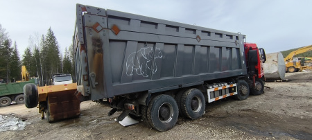 Shacman (Shaanxi) SX 8x4 Самосвал SX331863366 — Б/У, 2023 г.