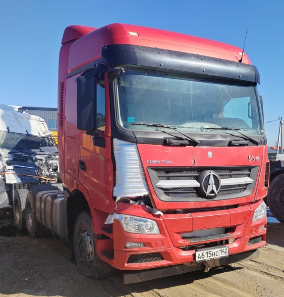 BEIBEN ND 6x4 Седельный тягач ND4250BD5J7Z25 — Б/У, 2023 г.