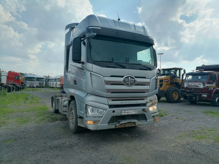 FAW J7 4x2 Седельный тягач CA4180P77K25E5 — Б/У, 2023 г.