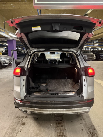 Geely Atlas Pro Luxury 1.5T DCT7 4WD — Б/У, 2023 г.