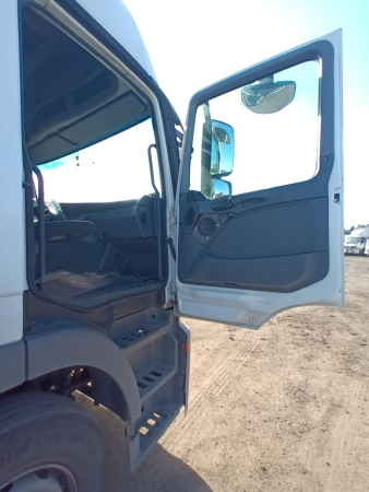 Mercedes-Benz ACTROS 4x2 Седельный тягач 1841 LS — Б/У, 2017 г.