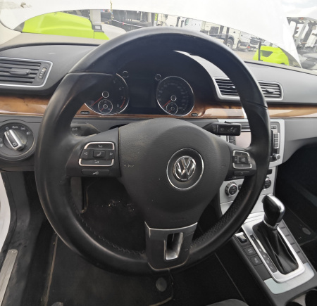 VOLKSWAGEN Passat СС — Б/У, 2013 г.