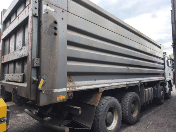 Shacman (Shaanxi) X3000 8x4 Самосвал — Б/У, 2021 г.