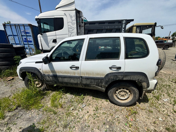 LADA Niva Travel Classic 1.7 80hp 5MT — Б/У, 2024 г.